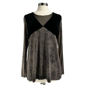 T PARTY Mixed Fabric Black & Grey V Neck Top L